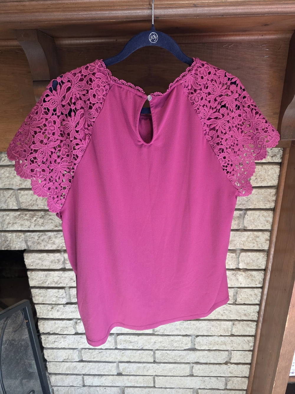 Cable & Gauge Fuchsia Lace Sleeve Blouse - Picture 4 of 5